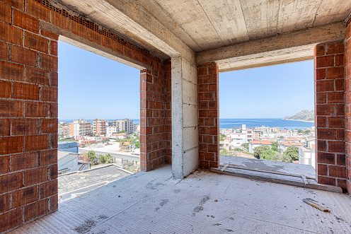 Investition mit Meerblick – Neubauprojekt in ruhiger Lage von Bar